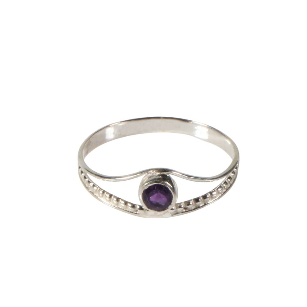 Zilveren ring amethist maat 19 | rond facet boogje Zilveren ring amethist maat 19 | rond facet boogje