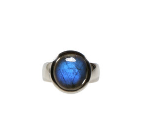 Zilveren ring labradoriet maat 17 1/2 | ovaal 1,3 x 1,2 cm Zilveren ring labradoriet maat 17 1/2 | ovaal 1,3 x 1,2 cm