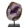 Amethist cluster op standaard 17,5 x 13,5 x 4,5 cm | 3253 gram Amethist cluster op standaard 17,5 x 13,5 x 4,5 cm | 3253 gram