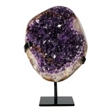 Amethist cluster op standaard 18,5 x 12,5 x 3 cm | 2243 gram Amethist cluster op standaard 18,5 x 12,5 x 3 cm | 2243 gram