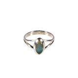 Zilveren ring labradoriet maat 19 | markies 1 x 0,5 cm Zilveren ring labradoriet maat 19 | markies 1 x 0,5 cm