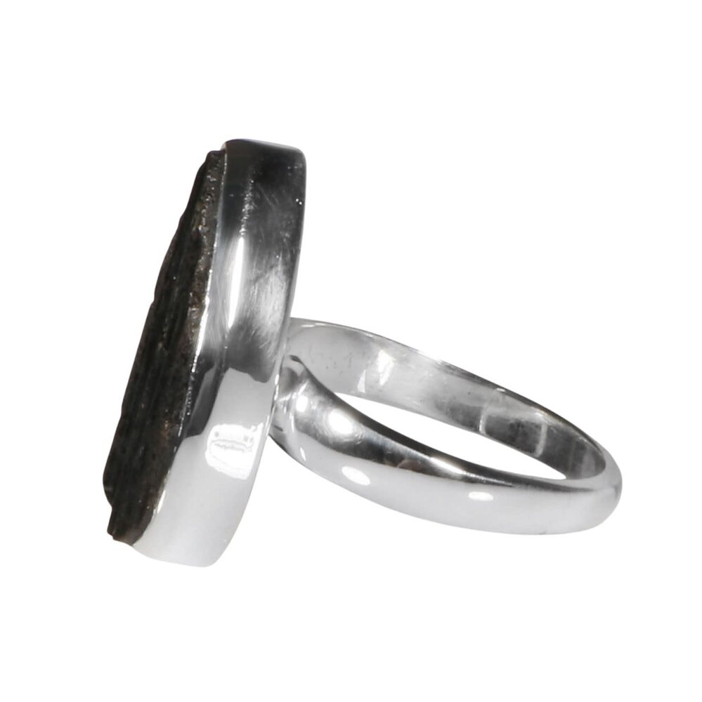 Zilveren ring toermalijn (zwart) maat 18 1/2 | druppel ruw 1,9 x 1,2 cm Zilveren ring toermalijn (zwart) maat 18 1/2 | druppel ruw 1,9 x 1,2 cm