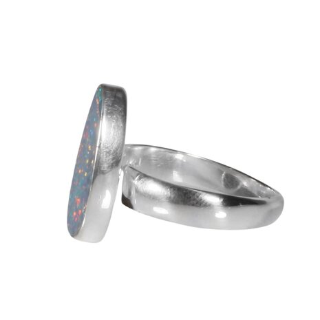 Zilveren ring opaal (Australië) doublet maat 18 1/2 | 1,8 x 0,8 cm Zilveren ring opaal (Australië) doublet maat 18 1/2 | 1,8 x 0,8 cm