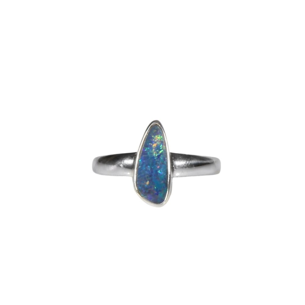 Zilveren ring opaal (Australië) doublet maat 18 | 1,2 x 0,5 cm Zilveren ring opaal (Australië) doublet maat 18 | 1,2 x 0,5 cm