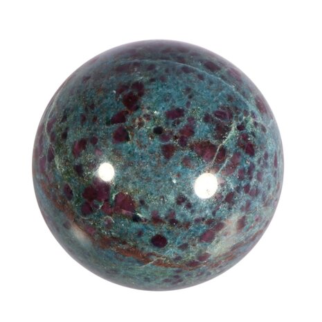 Robijn in kyaniet bol 65 mm | 511 gram