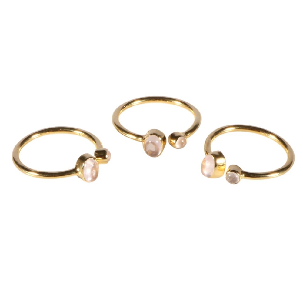 Gold filled ring rozenkwarts maat 18 (licht verstelbaar) | 2 cabochon stenen Gold filled ring rozenkwarts maat 18 (licht verstelbaar) | 2 cabochon stenen