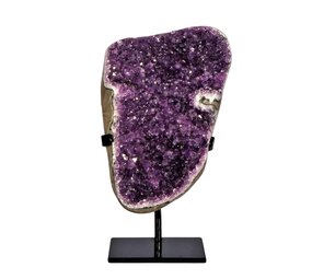 Amethist cluster op standaard 19,5 x 13,5 x 6 cm | 1861 gram Amethist cluster op standaard 19,5 x 13,5 x 6 cm | 1861 gram