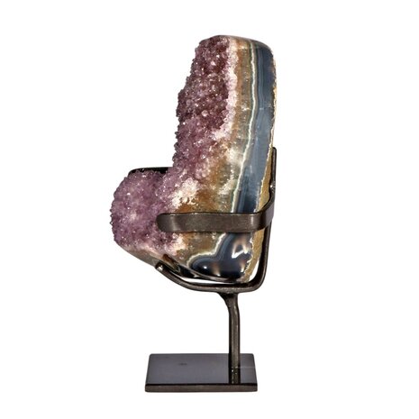 Amethist cluster op standaard 17 x 9 x 3 cm | 2768 gram Amethist cluster op standaard 17 x 9 x 3 cm | 2768 gram