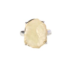 Zilveren ring Libisch woestijnglas maat 18 1/2 | gezet 2 x 1,6 cm Zilveren ring Libisch woestijnglas maat 18 1/2 | gezet 2 x 1,6 cm