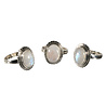 Zilveren ring maansteen (regenboog) maat 18 | ovaal 14 x 10 mm bewerkte rand Zilveren ring maansteen (regenboog) maat 18 | ovaal 14 x 10 mm bewerkte rand