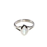 Zilveren ring maansteen (regenboog) maat 18 1/2 | markies 1 x 0,5 cm Zilveren ring maansteen (regenboog) maat 18 1/2 | markies 1 x 0,5 cm
