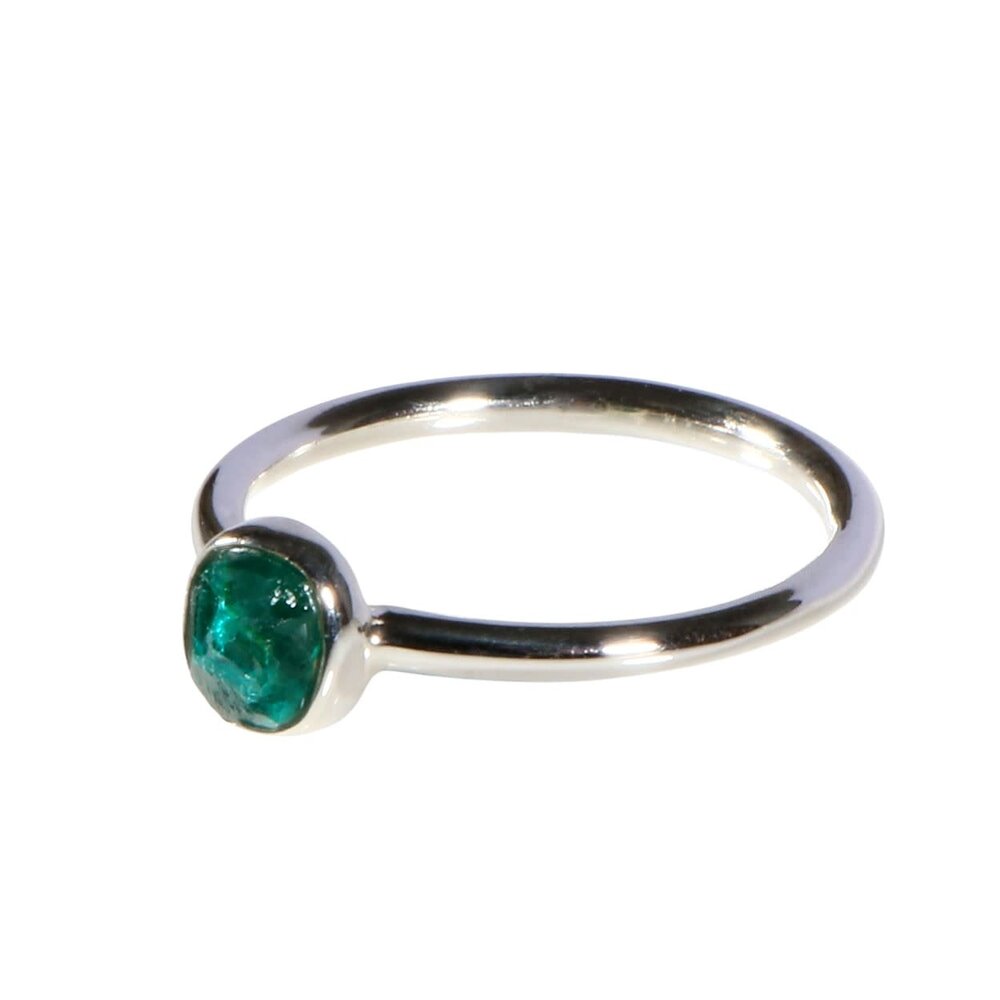 Zilveren ring dioptaas maat 18 | rond 0,6 x 0,5 cm Zilveren ring dioptaas maat 18 | rond 0,6 x 0,5 cm
