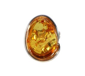 Zilveren ring barnsteen maat 18 1/2 (verstelbaar) | ovaal 2,3 x 1,8 cm Zilveren ring barnsteen maat 18 1/2 (verstelbaar) | ovaal 2,3 x 1,8 cm