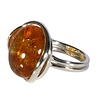 Zilveren ring barnsteen maat 18 1/2 (verstelbaar) | ovaal 2,1 x 1,8 cm Zilveren ring barnsteen maat 18 1/2 (verstelbaar) | ovaal 2,1 x 1,8 cm