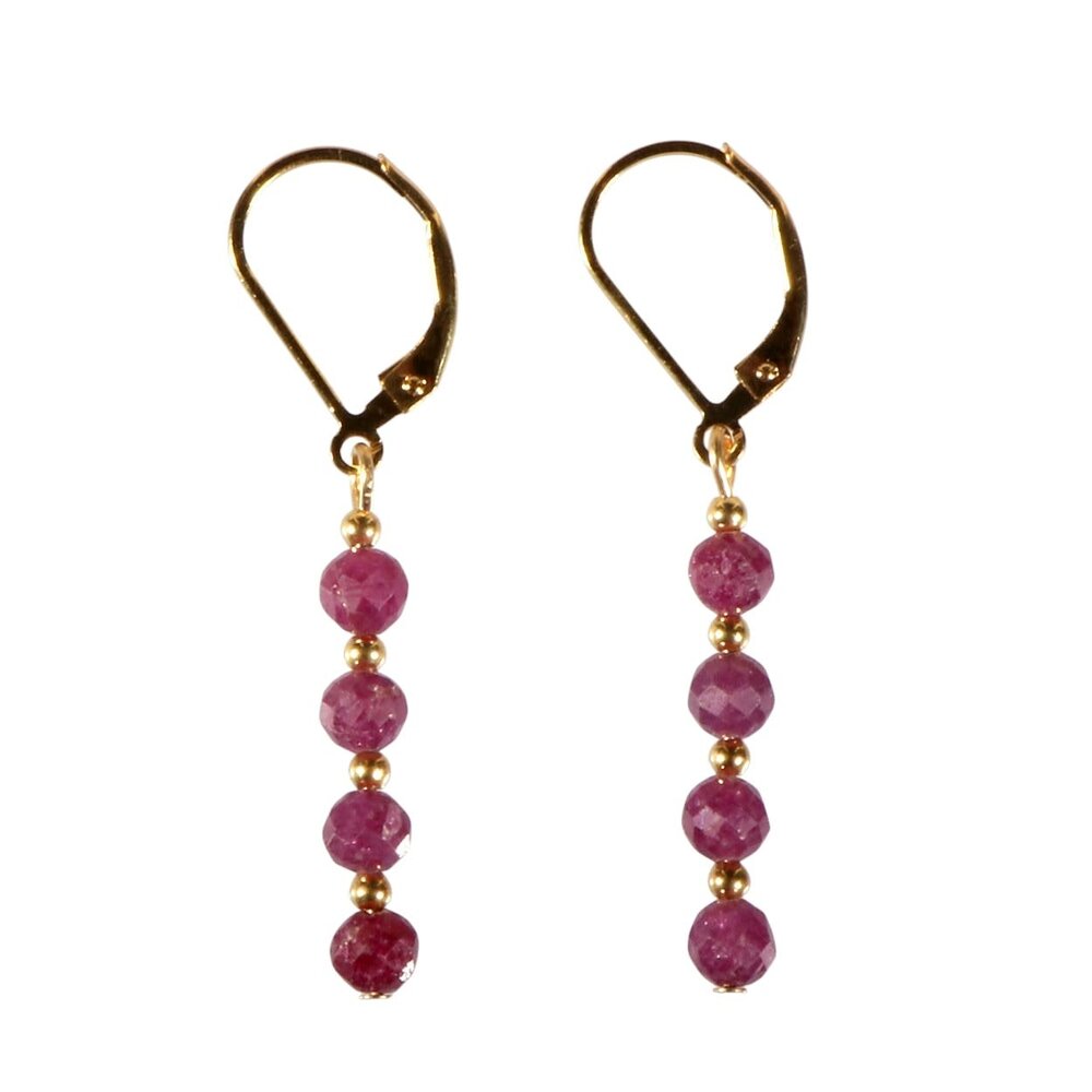 Gold filled oorbellen robijn | 4 mm facet Gold filled oorbellen robijn | 4 mm facet