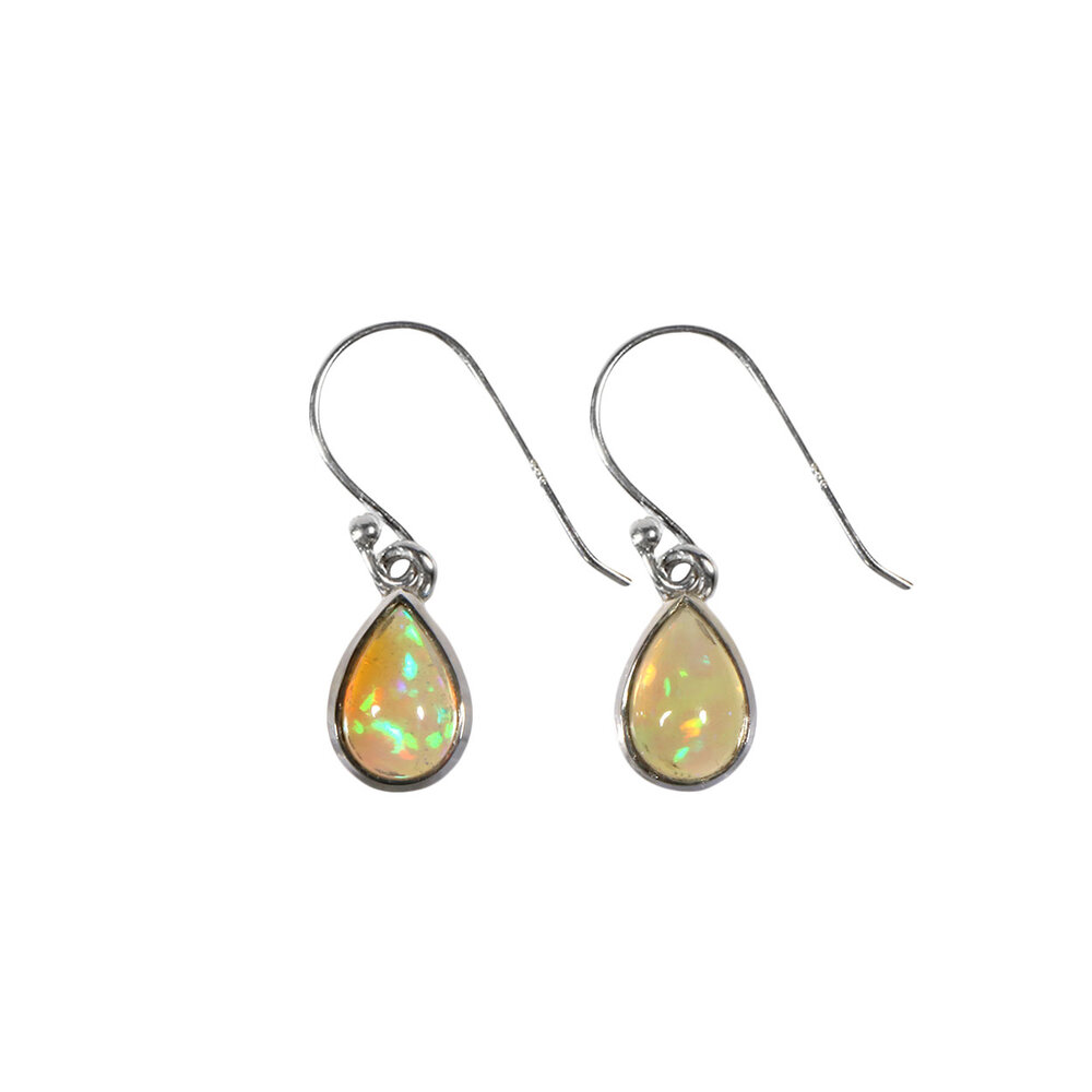 Zilveren oorbellen opaal (edel) | druppel 9 x 6 mm Zilveren oorbellen opaal (edel) | druppel 9 x 6 mm