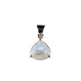Zilveren hanger maansteen (regenboog) | druppel facet 1,3 x 1,4 cm Zilveren hanger maansteen (regenboog) | druppel facet 1,3 x 1,4 cm