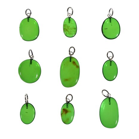 Barnsteen (natuurlijk groen) hanger met zilveren oogje