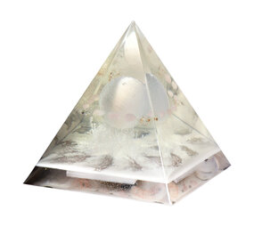 Urn piramide seleniet 14 x 14 x 17 cm