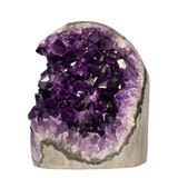 Amethist A-kwaliteit cluster staand 10,4 x 8,4 x 8 cm | 835 gram Amethist A-kwaliteit cluster staand 10,4 x 8,4 x 8 cm | 835 gram