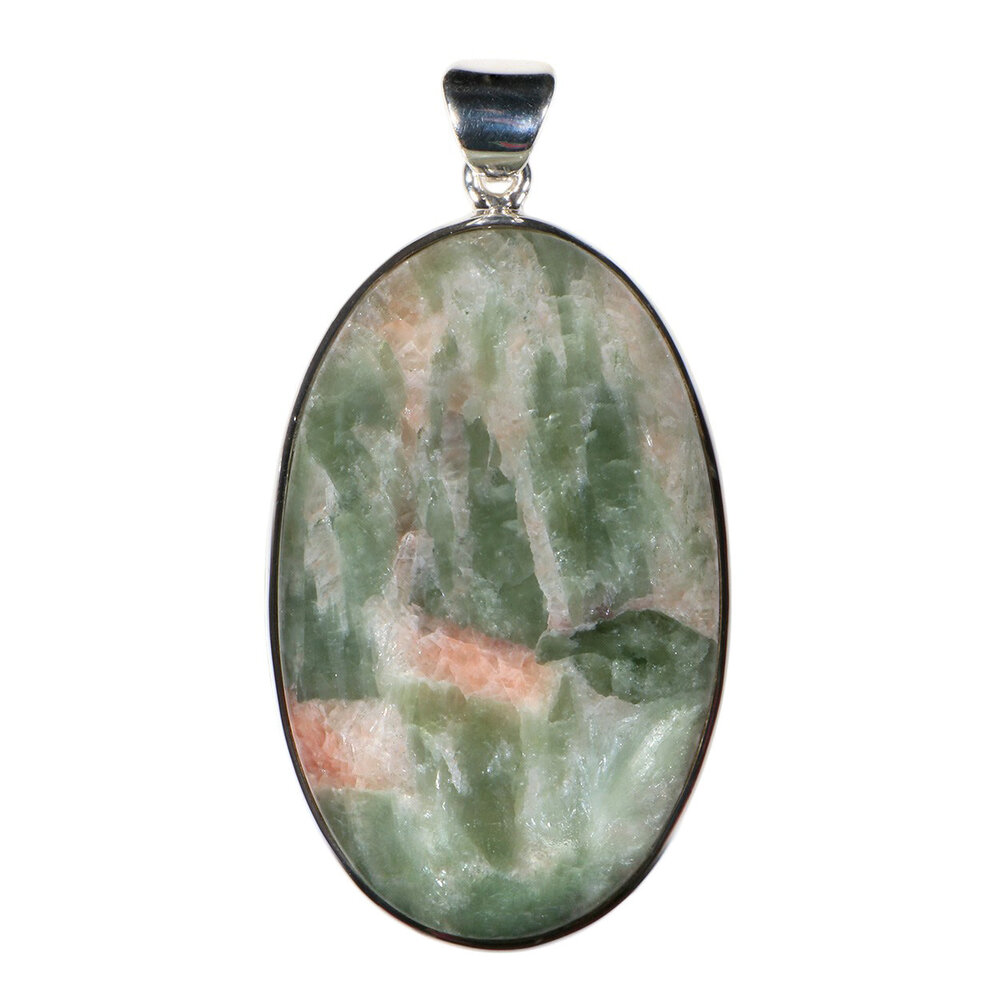 Zilveren hanger apofylliet (groen) met stilbiet | ovaal 4,8 x 3 cm