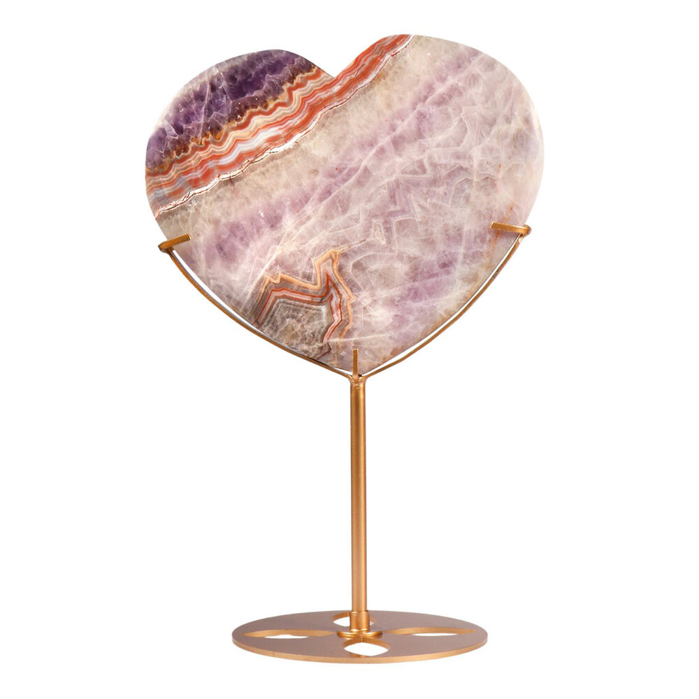 Amethist met kantagaat hart op goudkleurig standaard 18,5 x 16 x 2 cm | 1380 gram