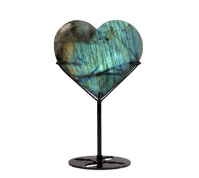 Labradoriet hart op standaard (zwart) 10,5 x 11,1 x 1,4 cm | 424 gram