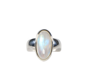 Zilveren ring maansteen (regenboog) maat 17 | ovaal 1,7 x 0,9 cm