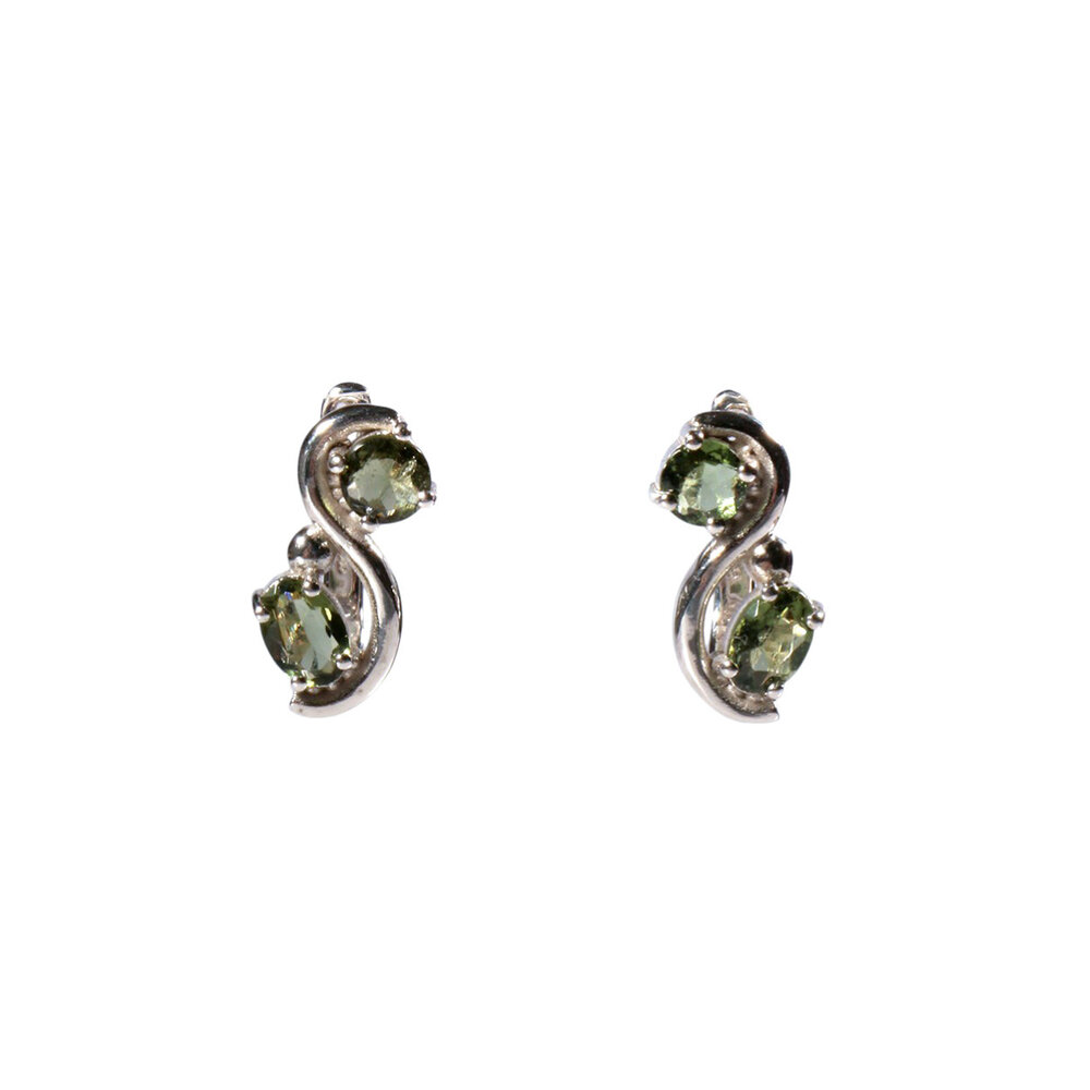 Zilveren oorstekers moldaviet | dubbel facet gezet 1,6 x 0,7 cm