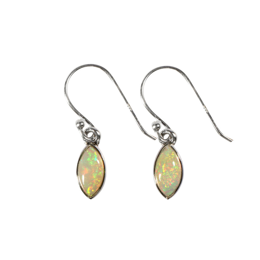 Zilveren oorbellen opaal (edel) | markies 10 x 5 mm