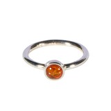 Zilveren ring barnsteen maat 17 1/2 | rond 5 mm