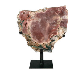 Amethist (roze) op standaard 25,5 x 22,5 x 3 cm | 2981 gram