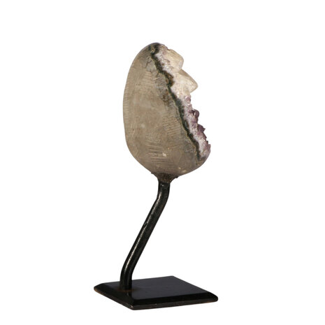 Amethist cluster op standaard 9 x 6 x 5,5 cm | 549 gram Amethist cluster op standaard 9 x 6 x 5,5 cm | 549 gram