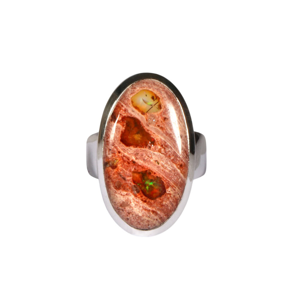 Zilveren ring opaal (vuur) maat 18 | ovaal 2,4 x 1,4 cm