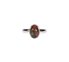 Zilveren ring opaal (zwart) maat 16 1/2 | ovaal 1 x 0,7 cm