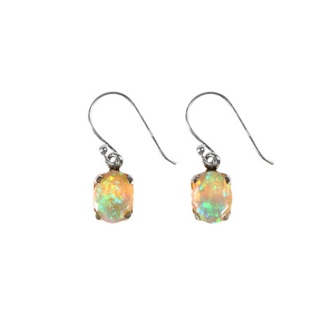 Zilveren oorbellen opaal (edel) | ovaal facet 8 x 6 mm