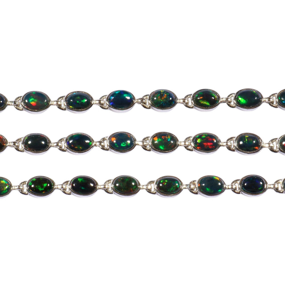 Zilveren armband opaal (zwart) | ovaal 6 x 5 mm