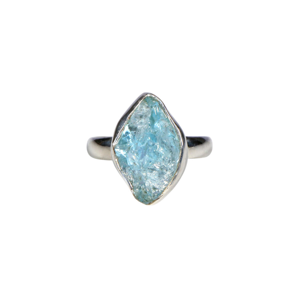 Zilveren ring topaas (blauw) maat 18 1/2 (verstelbaar) | markies 1,7 x 1 cm Zilveren ring topaas (blauw) maat 18 1/2 (verstelbaar) | markies 1,7 x 1 cm