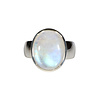 Zilveren ring maansteen (regenboog) maat 19 1/2 | ovaal 1,6 x 1,3 cm