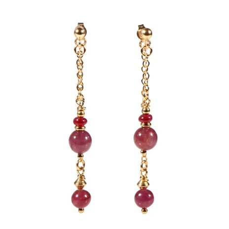 Gouden (14k) met gold filled oorstekers robijn