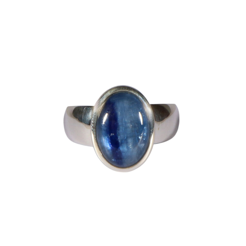 Zilveren ring kyaniet A-kwaliteit maat 18 1/2 | ovaal 1,3 x 0,9 cm Zilveren ring kyaniet A-kwaliteit maat 18 1/2 | ovaal 1,3 x 0,9 cm