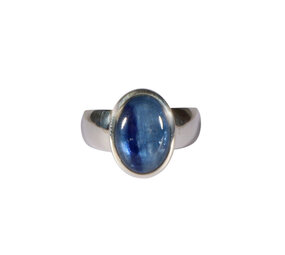 Zilveren ring kyaniet A-kwaliteit maat 18 1/2 | ovaal 1,3 x 0,9 cm Zilveren ring kyaniet A-kwaliteit maat 18 1/2 | ovaal 1,3 x 0,9 cm