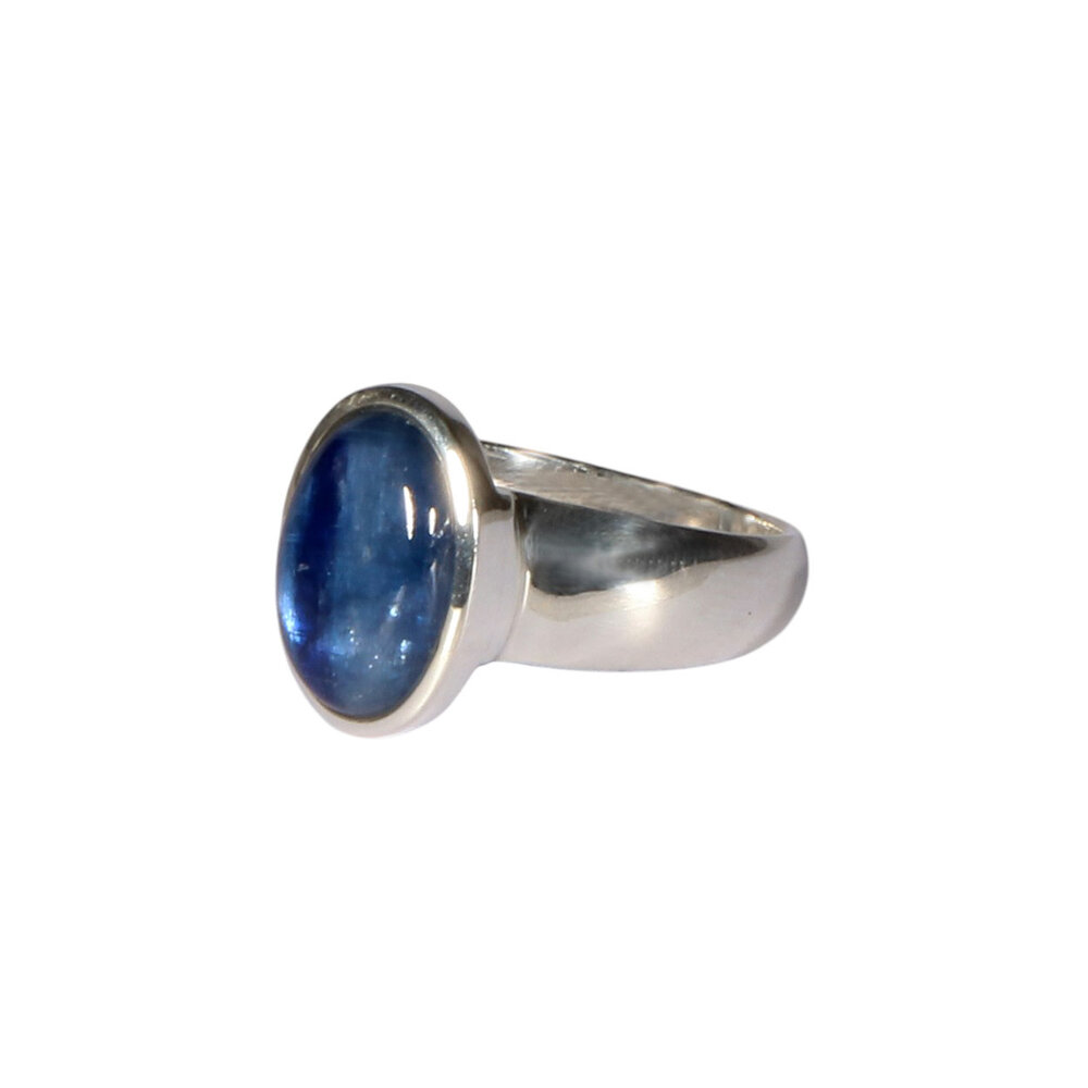 Zilveren ring kyaniet A-kwaliteit maat 18 1/2 | ovaal 1,3 x 0,9 cm Zilveren ring kyaniet A-kwaliteit maat 18 1/2 | ovaal 1,3 x 0,9 cm