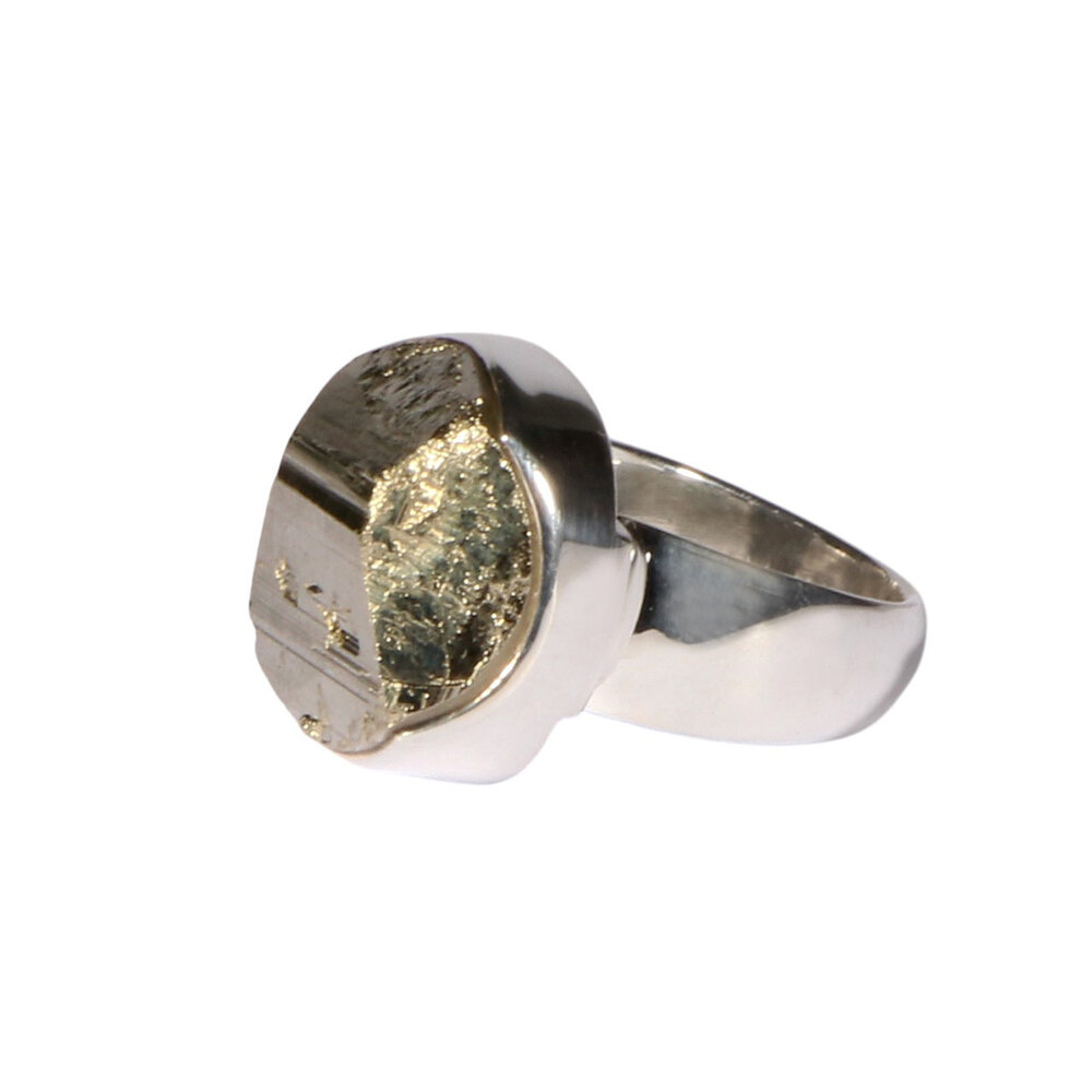 Zilveren ring pyriet maat 18 | ruw ovaal 1,8 x 1,6 cm Zilveren ring pyriet maat 18 | ruw ovaal 1,8 x 1,6 cm