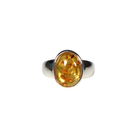 Zilveren ring barnsteen maat 18 | ovaal 1,3 x 1 cm Zilveren ring barnsteen maat 18 | ovaal 1,3 x 1 cm
