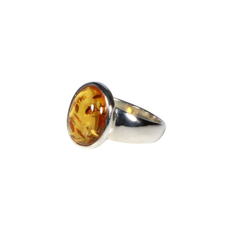 Zilveren ring barnsteen maat 18 | ovaal 1,3 x 1 cm Zilveren ring barnsteen maat 18 | ovaal 1,3 x 1 cm