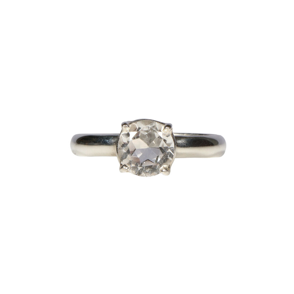Zilveren ring bergkristal maat 19 | rond facet gezet 0,8 cm