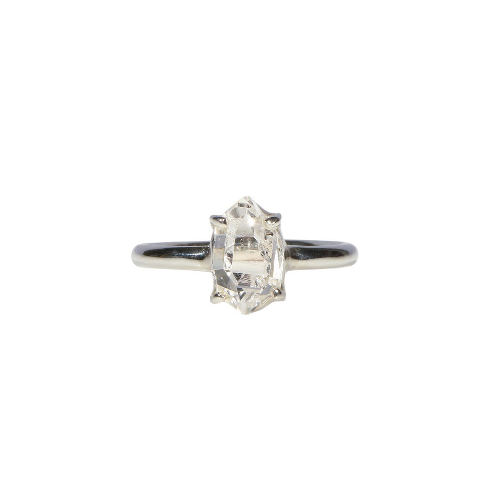 Zilveren ring Herkimer diamant gezet facet maat 17 | markies 1 x 0,6 cm Zilveren ring Herkimer diamant gezet facet maat 17 | markies 1 x 0,6 cm