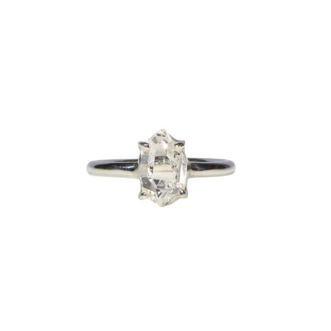 Zilveren ring Herkimer diamant gezet facet maat 17 | markies 1 x 0,6 cm Zilveren ring Herkimer diamant gezet facet maat 17 | markies 1 x 0,6 cm