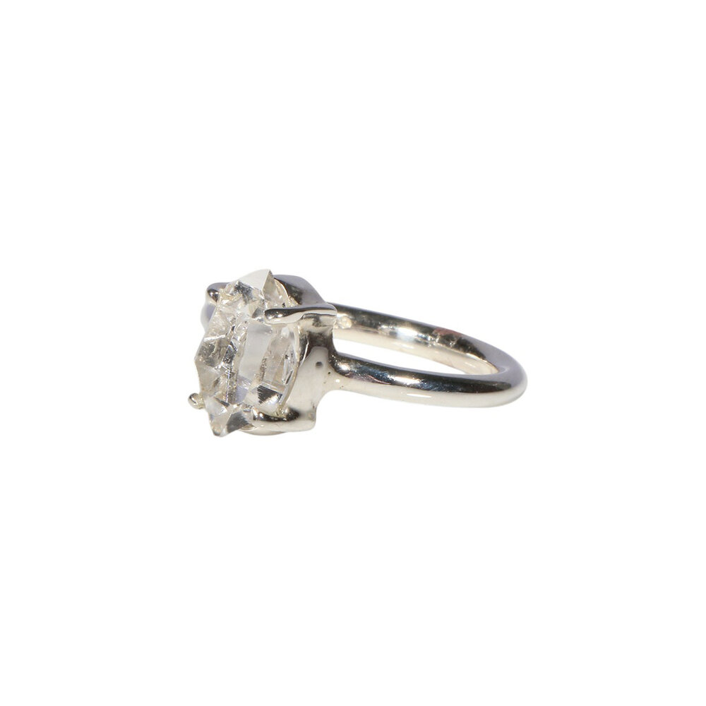 Zilveren ring Herkimer diamant gezet facet maat 17 | markies 1 x 0,6 cm Zilveren ring Herkimer diamant gezet facet maat 17 | markies 1 x 0,6 cm